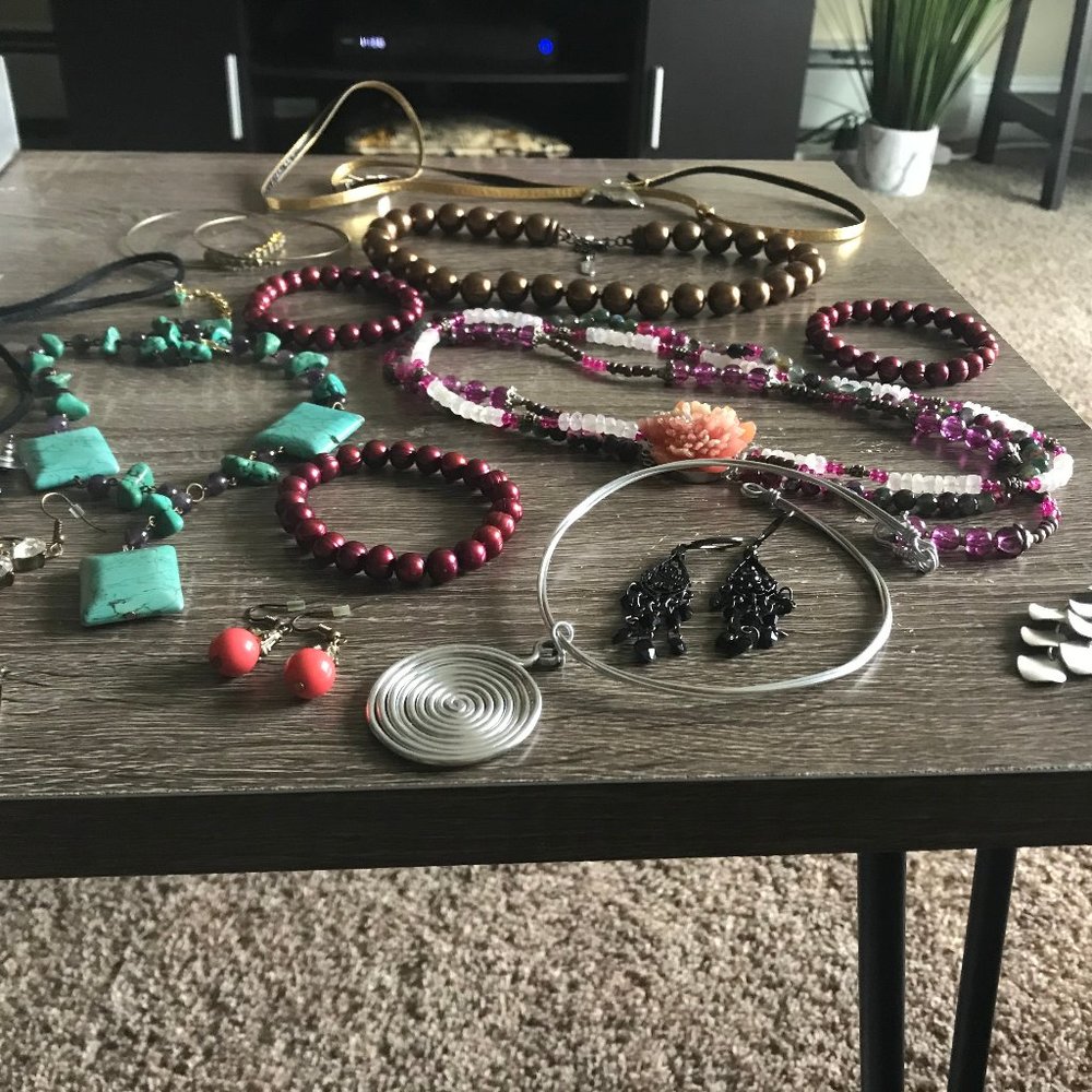 Kissaka necklace, fashion earrings and necklaces!
